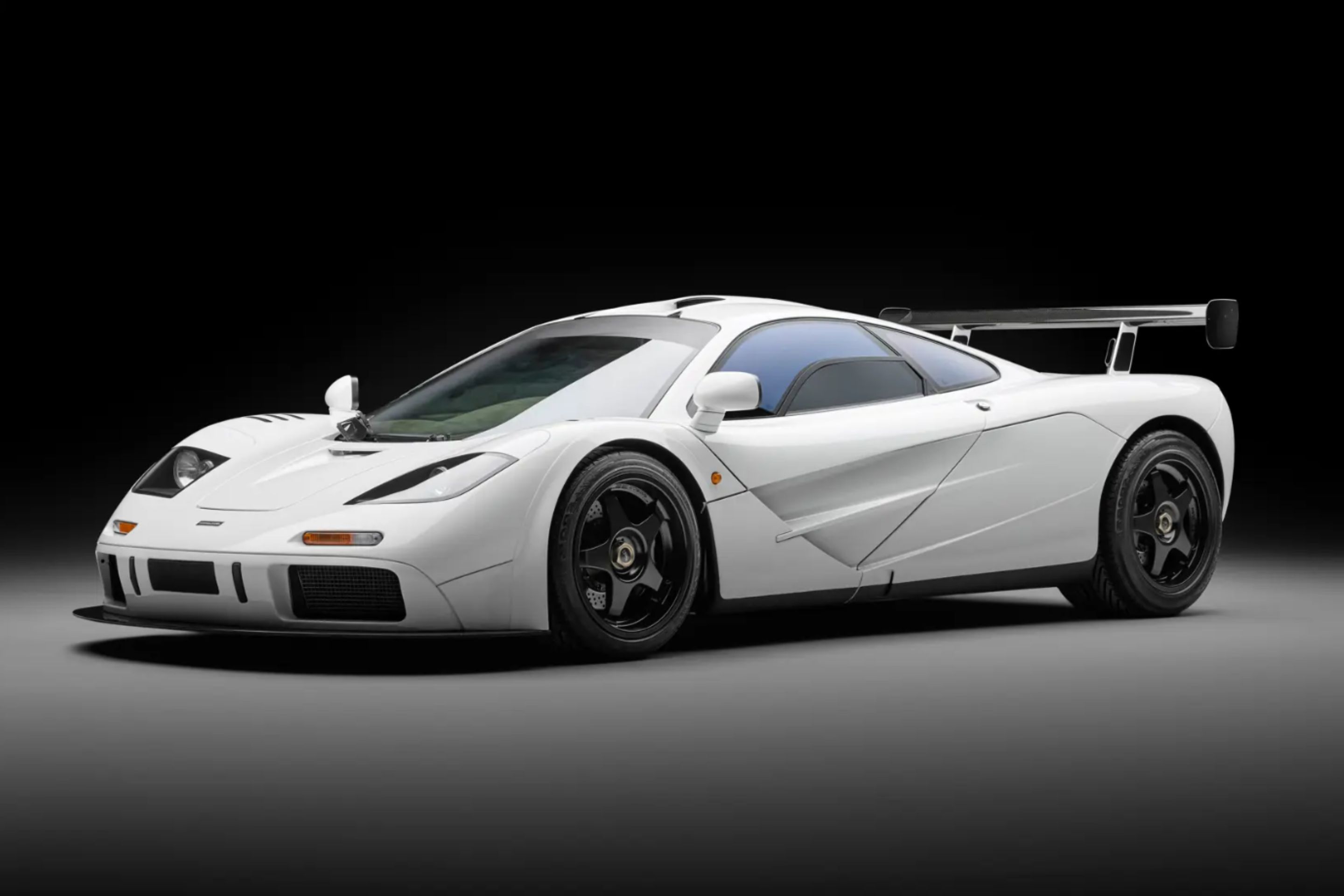 McLaren F1 и легендарният BMW V12: Двигателят, който изпревари времето си